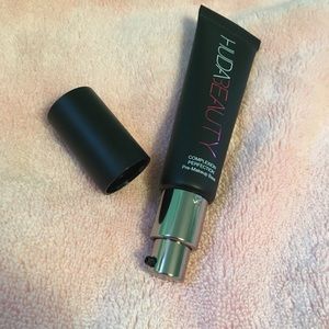 HUDA BEAUTY Pre-makeup Base Primer
